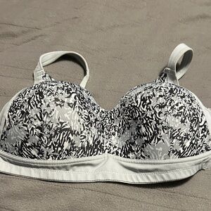 Rhonda Shear Monochrome Patterned Bra